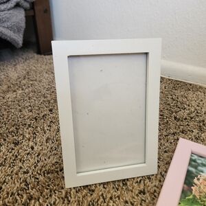 Elegant White Photo Frame